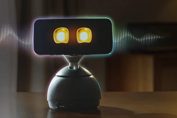 Meet LOONA DeskMate: The Desktop AI Companion for Work